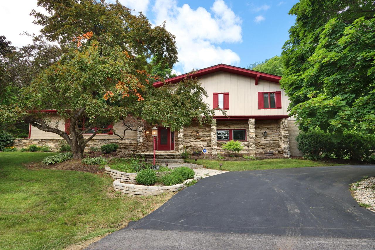 11920 45th Ave, Pleasant Prairie, WI 53158