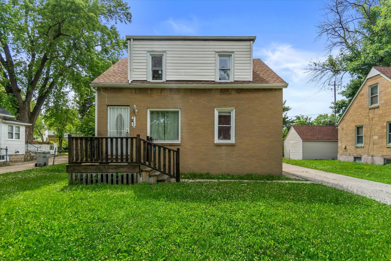 5169 N 56th St, Milwaukee, WI 53218