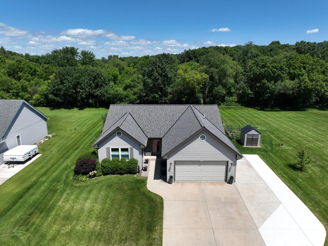 29306 River View, Rochester, WI 53105