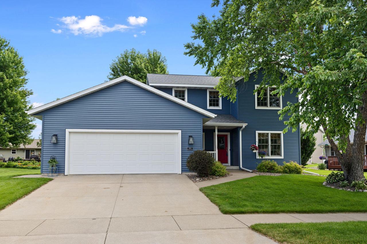 912 Silver Dr, Holmen, WI 54636