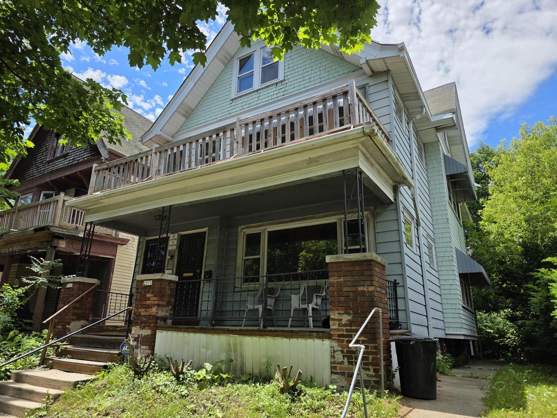 2369 N 6th St #2371, Milwaukee, WI 53212