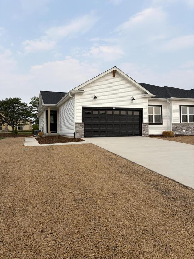 752 Pleasant Park, Johnson Creek, WI 53038