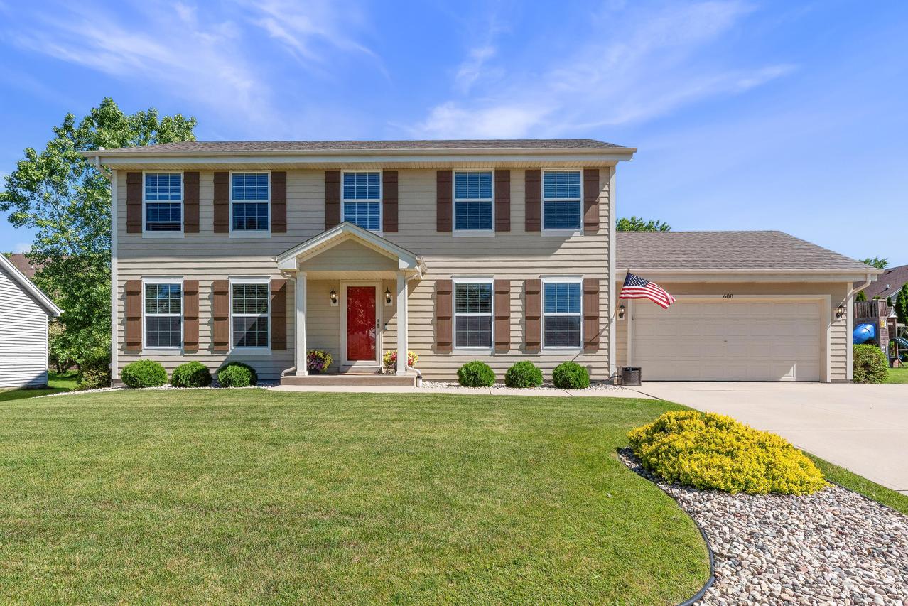 600 E Randy Rd, Oak Creek, WI 53154