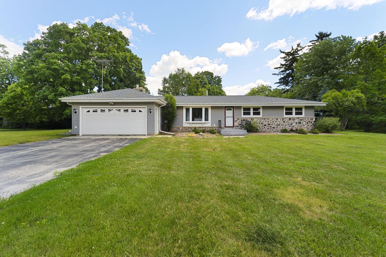 518 W Grand Ave, Port Washington, WI 53074