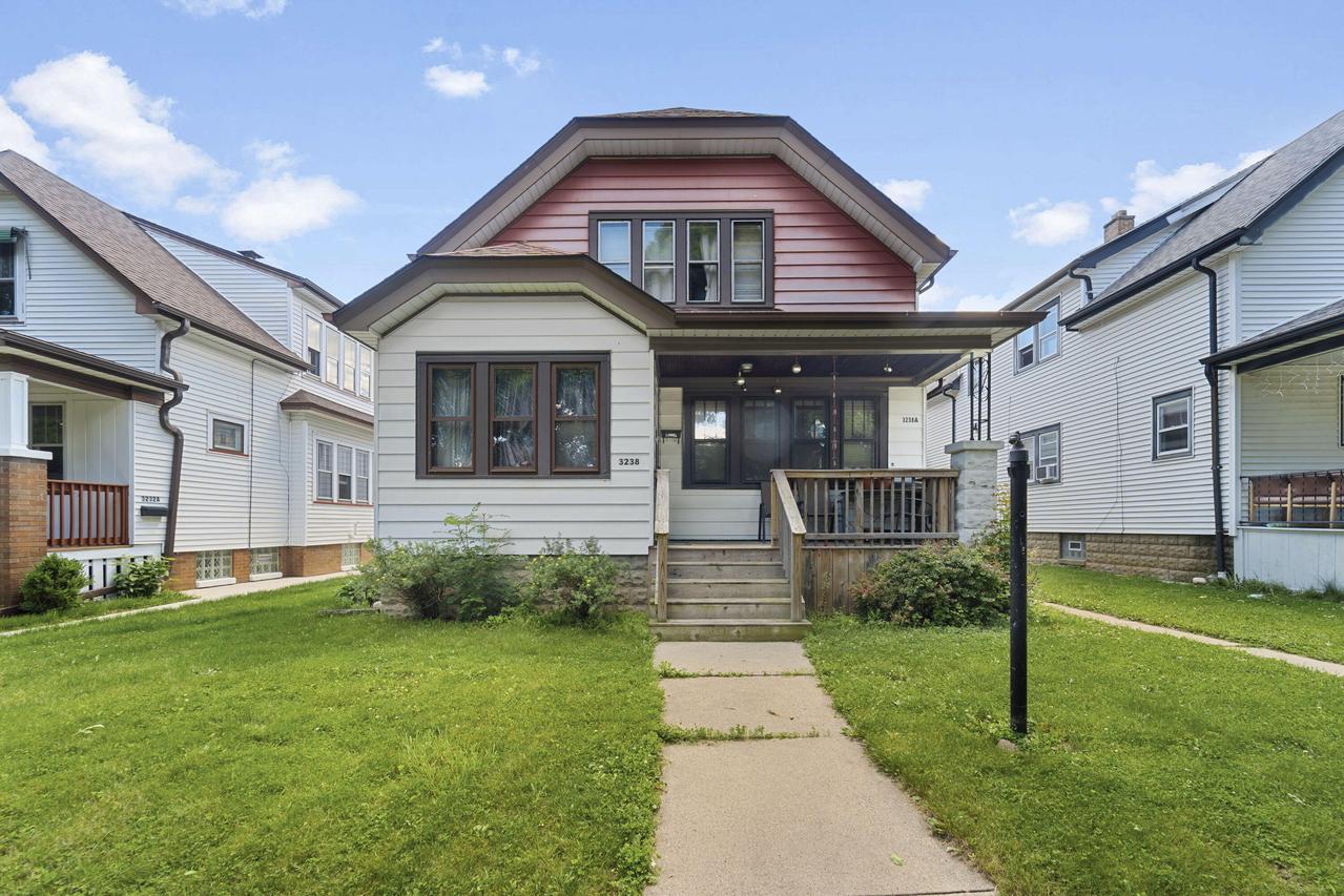 3238 S 7th St, Milwaukee, WI 53215