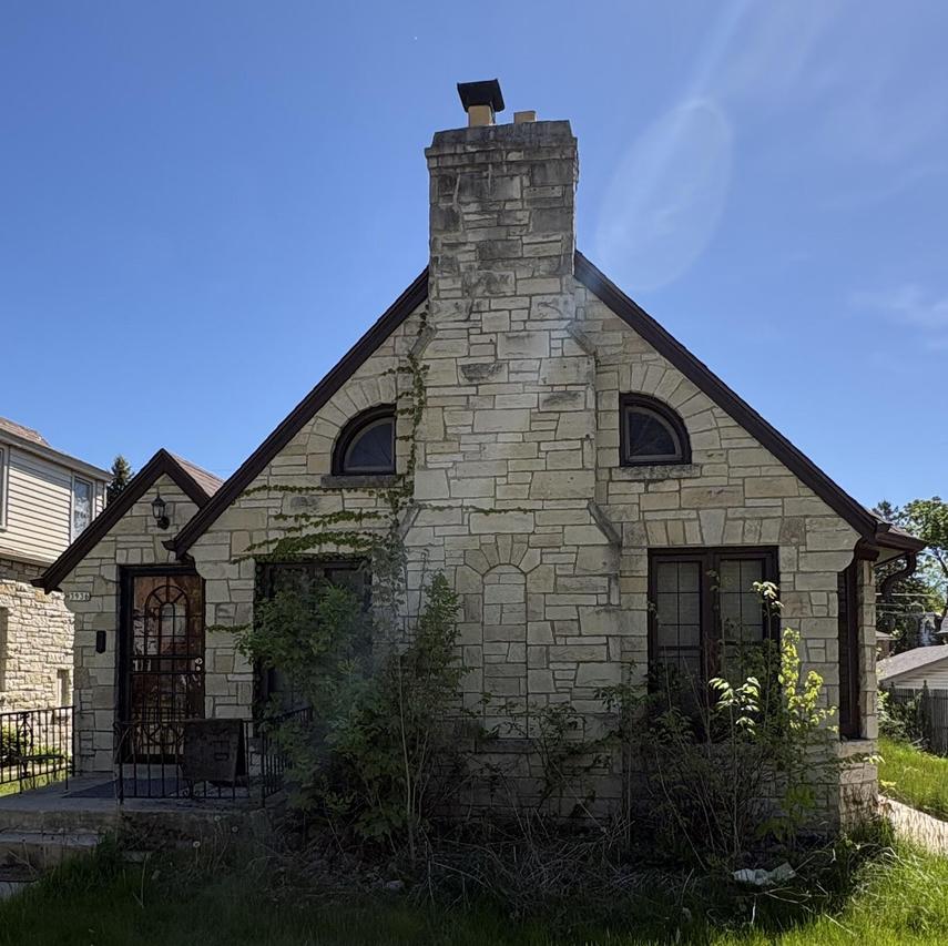 3936 N 44th St, Milwaukee, WI 53216