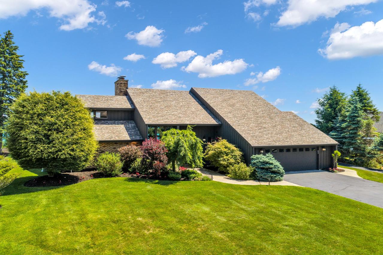810 Waters Edge Rd, Caledonia, WI 53402