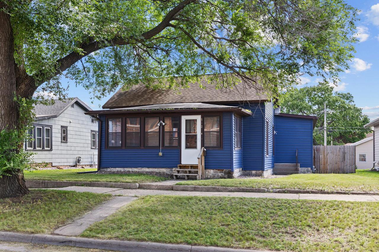 522 Caledonia St, La Crosse, WI 54601