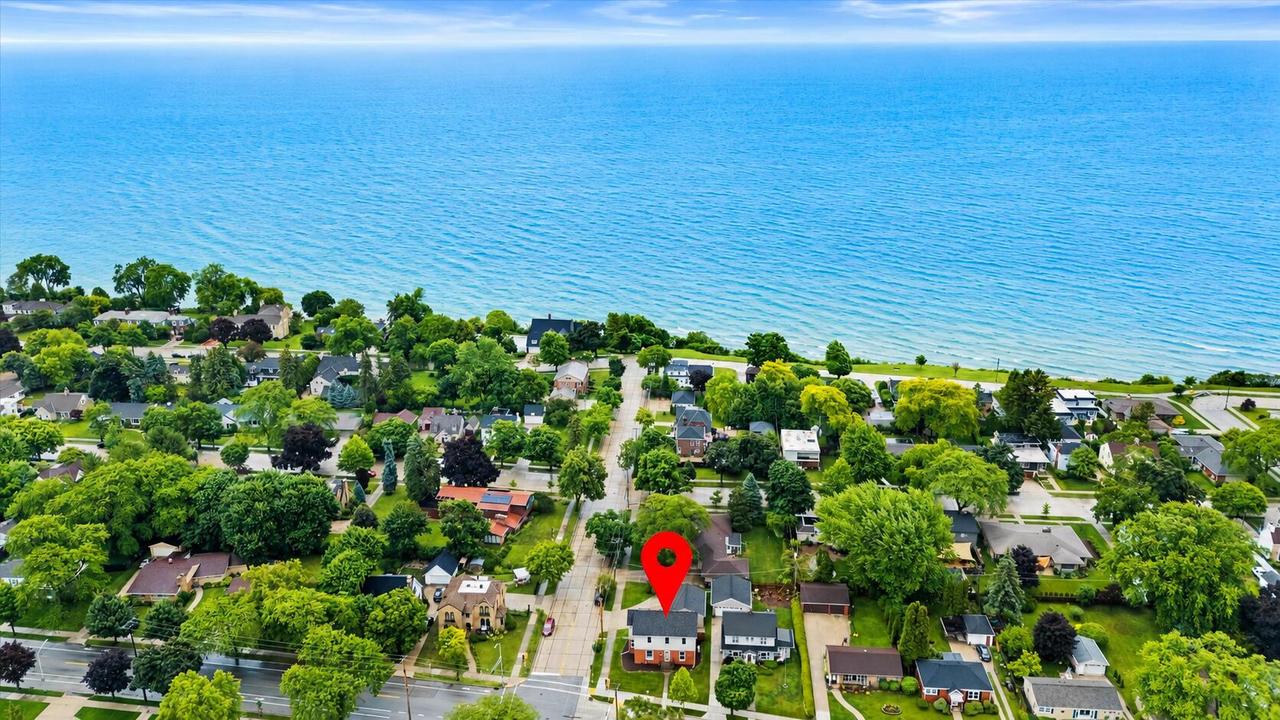 2925 N Main St, Racine, WI 53402