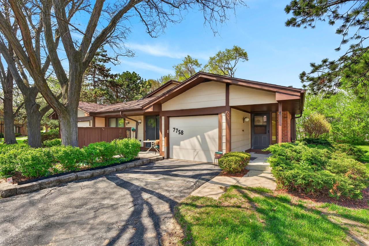7758 W Heather Ave, Milwaukee, WI 53223