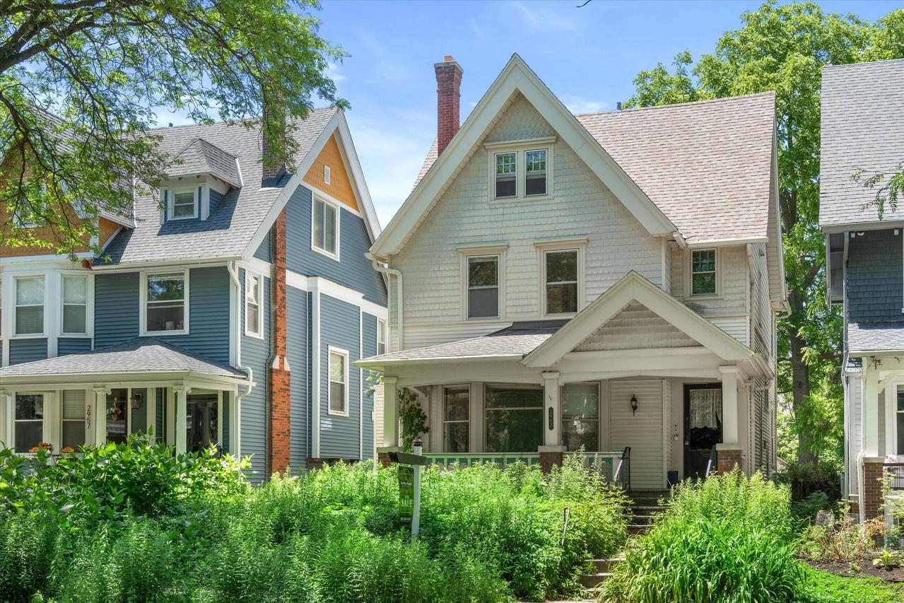 2963 N Prospect Ave, Milwaukee, WI 53211
