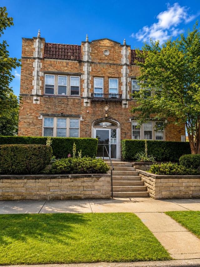 1922 N Palmer St, Milwaukee, WI 53212