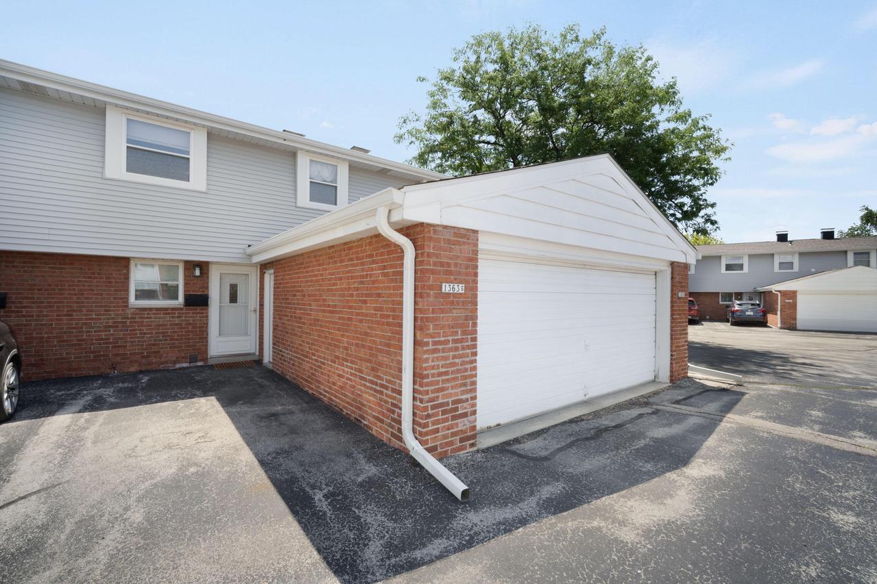 1363 Josephine St #G, Waukesha, WI 53186