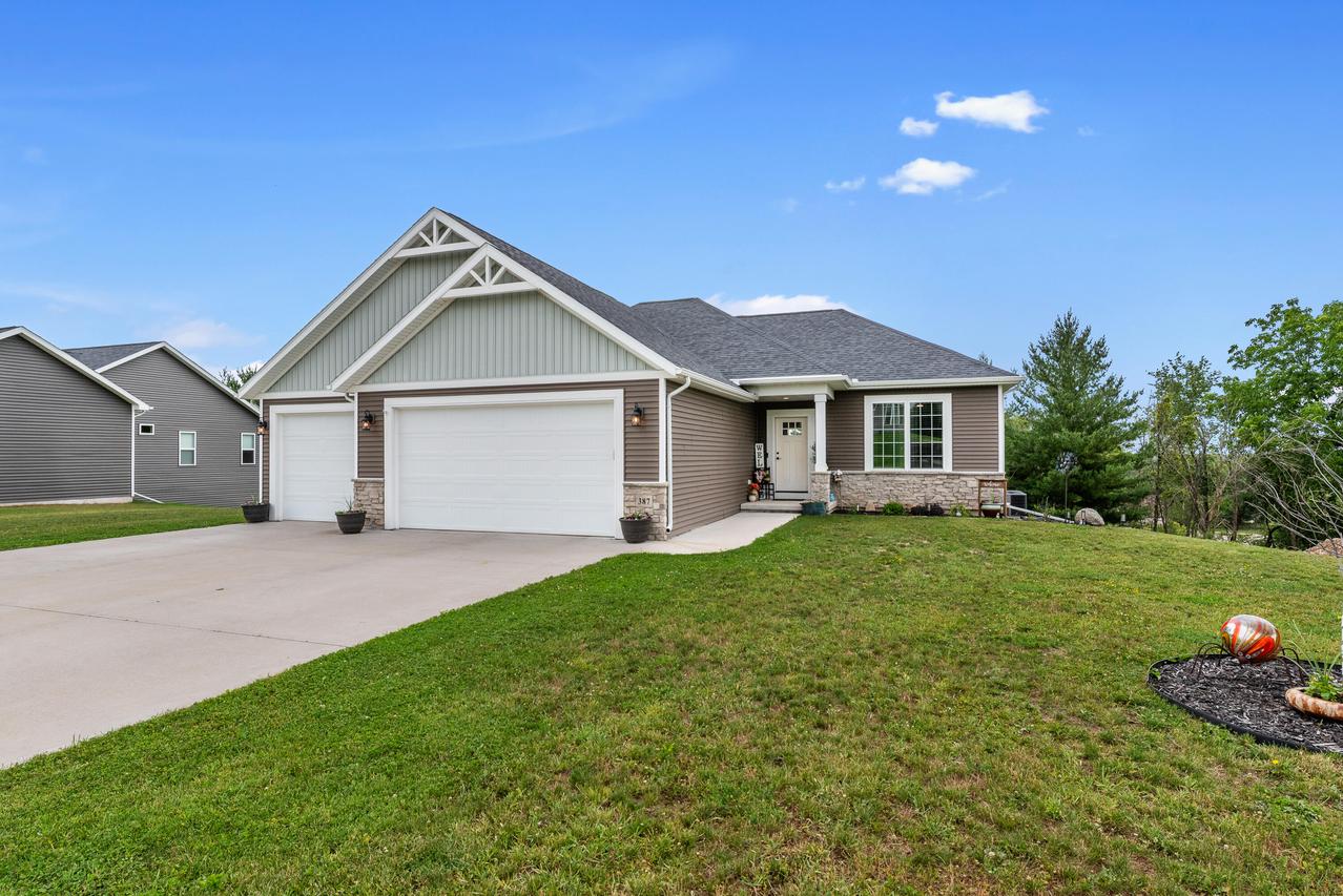 387 Drumlin Loop, Ripon, WI 54971