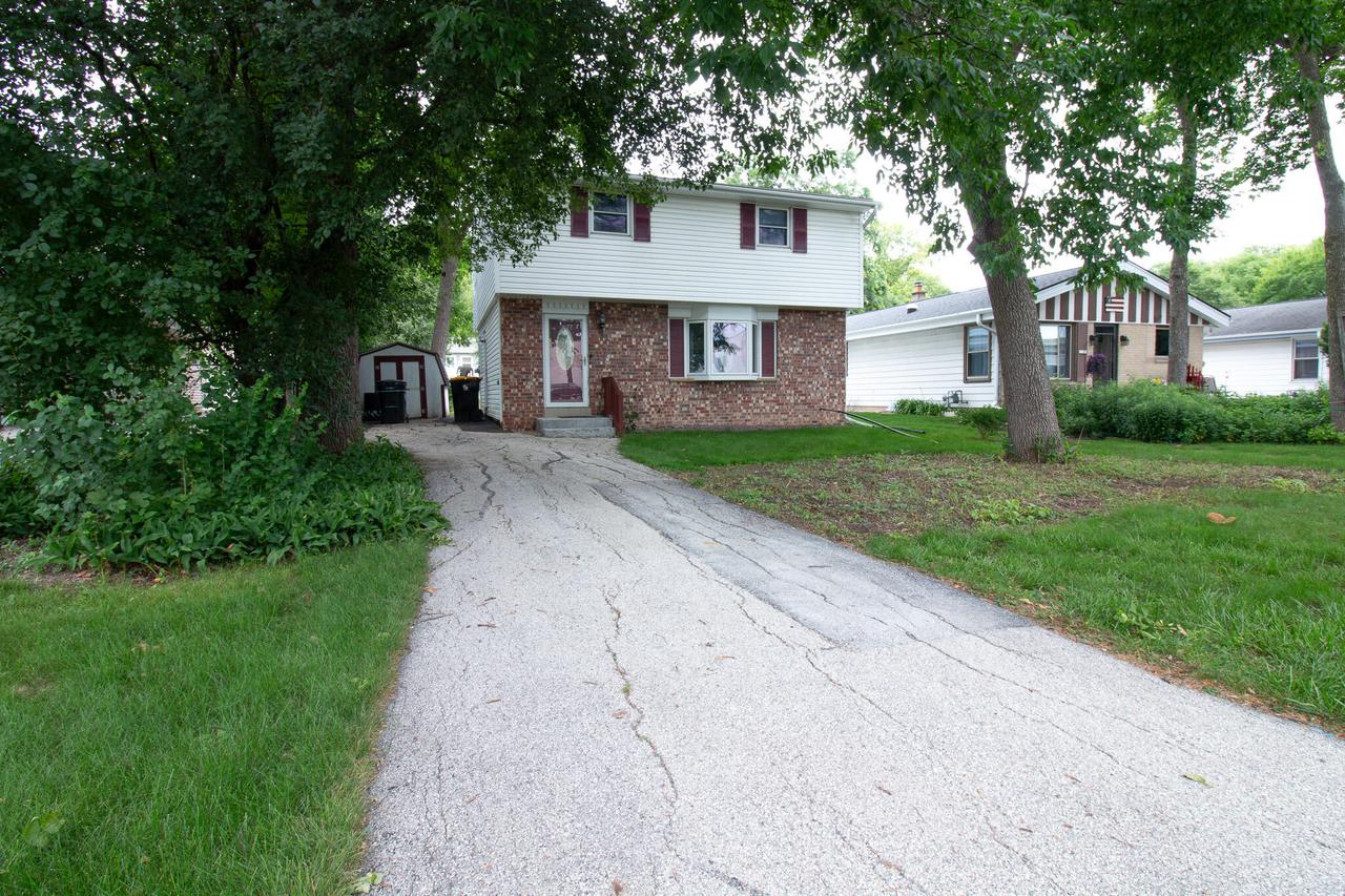 11634 W Dearbourn Ave, Wauwatosa, WI 53226