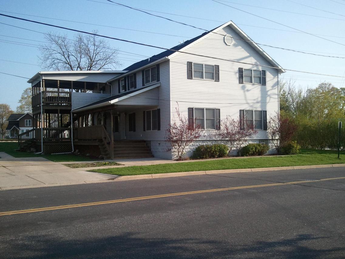 610 E Wisconsin St #610 1/2, Delavan, WI 53115