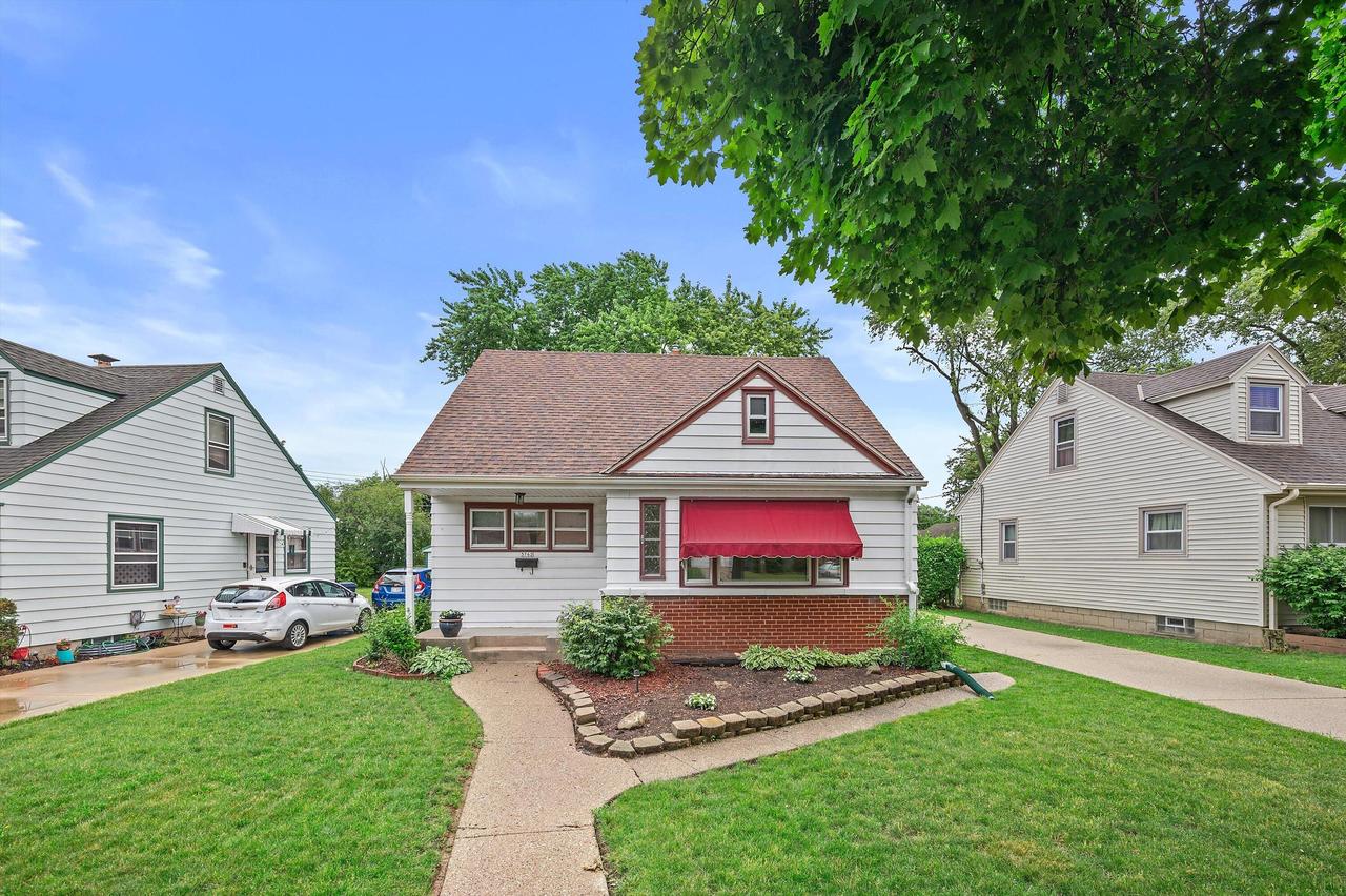 3762 N 73rd St, Milwaukee, WI 53216