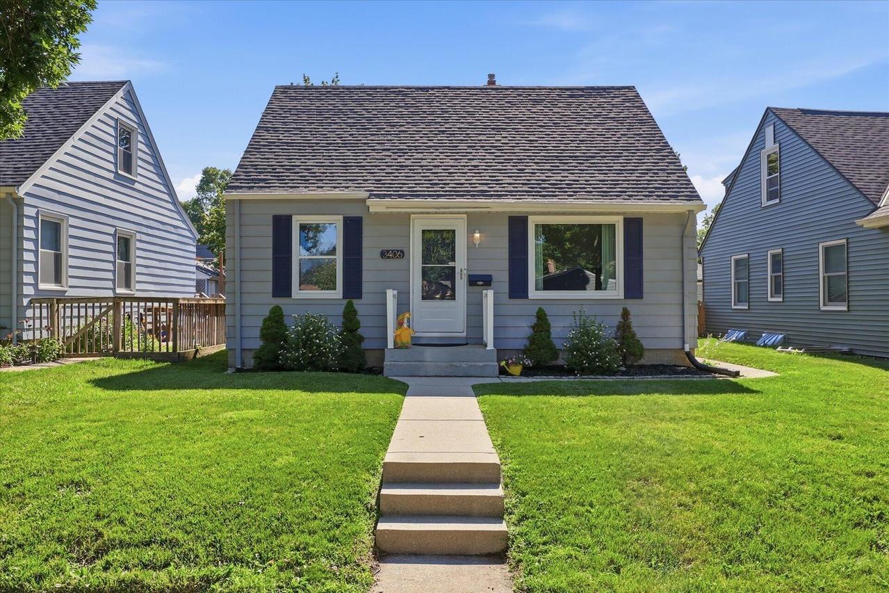 3406 N 87th St, Milwaukee, WI 53222