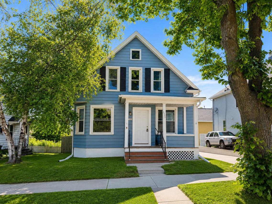 1325 S 11th St, Sheboygan, WI 53081