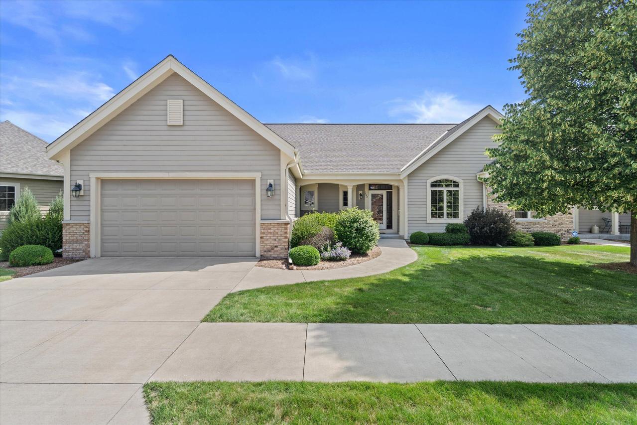 1443 Hidden Waters Cir, West Bend, WI 53095