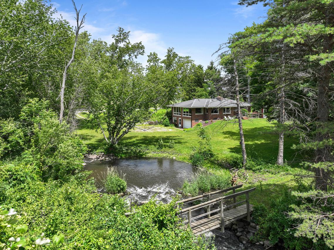 5281 Spring Valley, Lyons, WI 53105
