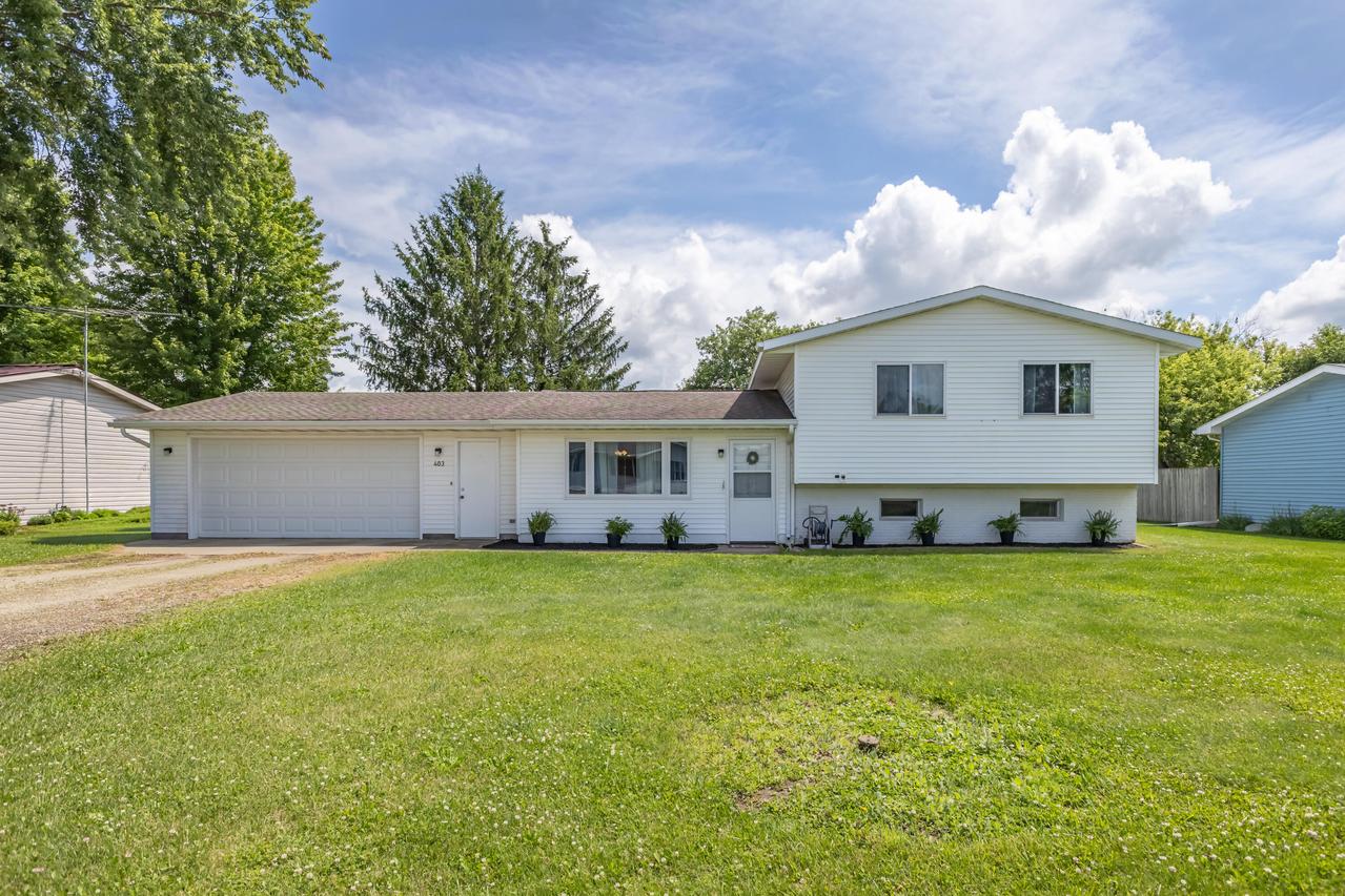 403 Mourning Dove St, Rockland, WI 54653