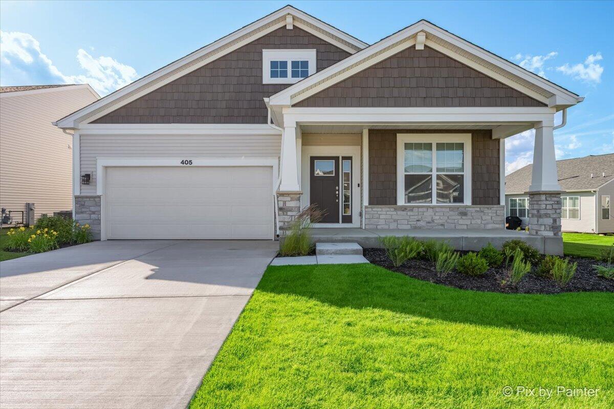 405 Canon Dr, Geneva, WI 53147