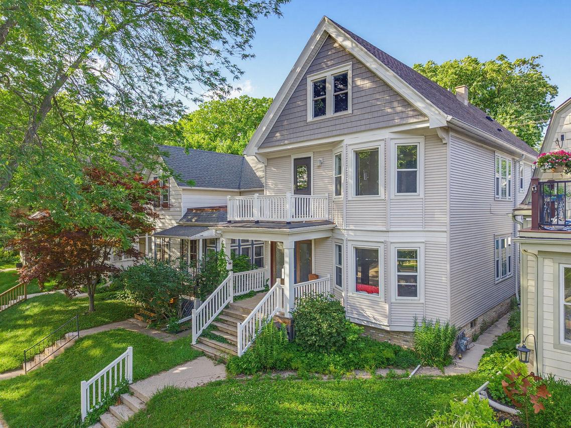 2972 S Wentworth Ave #2974, Milwaukee, WI 53207