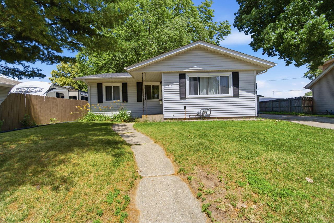 1418 87th St, Kenosha, WI 53143