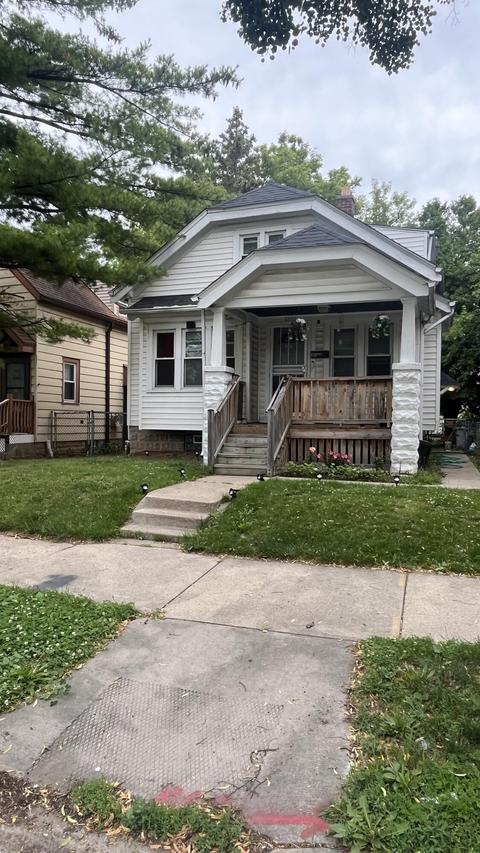 4232 W Auer Ave, Milwaukee, WI 53216