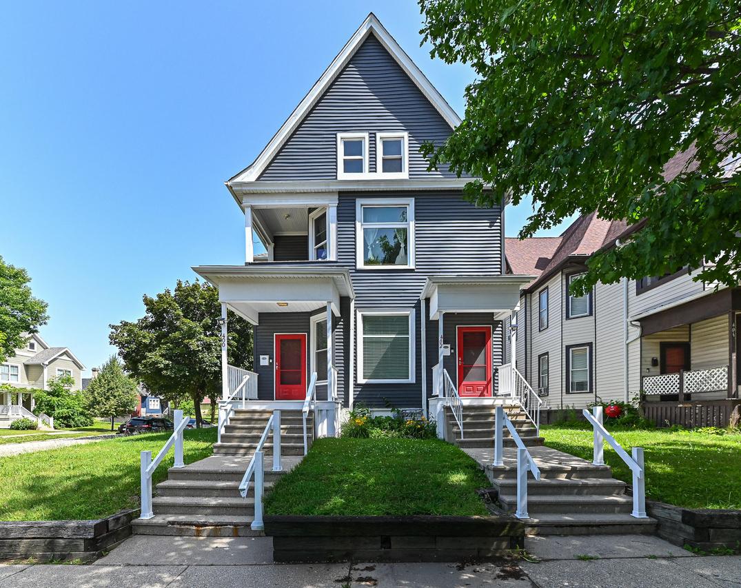 400 E Garfield Ave #402, Milwaukee, WI 53212