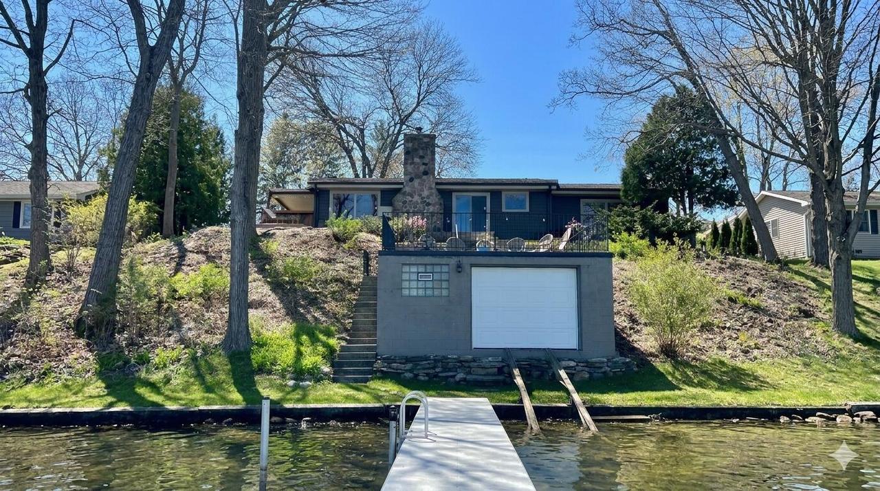 5904 Eagle Point, Hartford, WI 53027