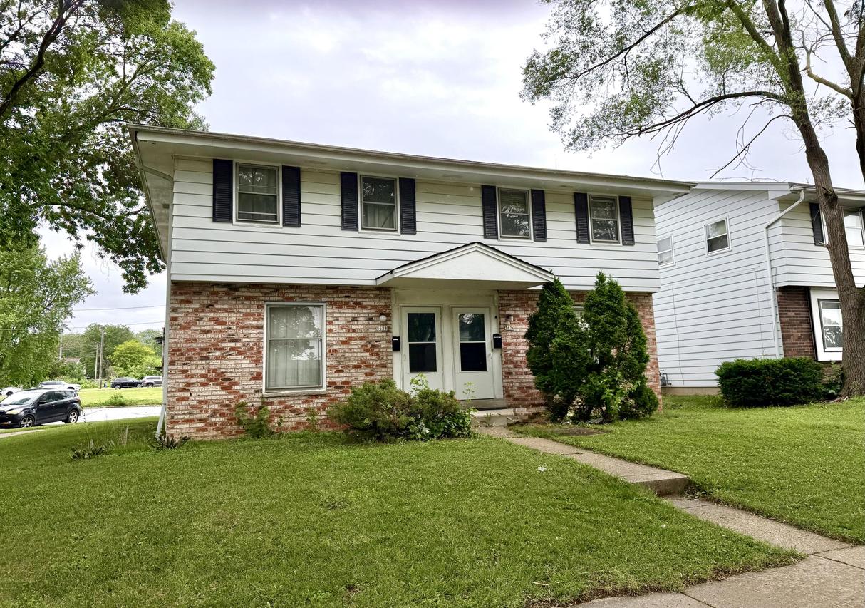 5626 N 77th St #5628, Milwaukee, WI 53218