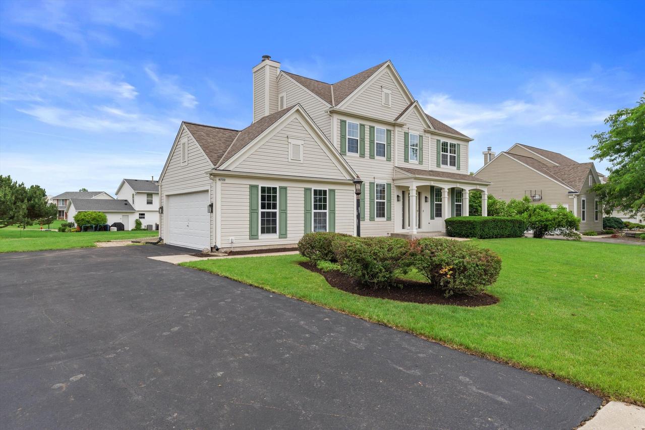 4703 W Forest Hill, Franklin, WI 53132