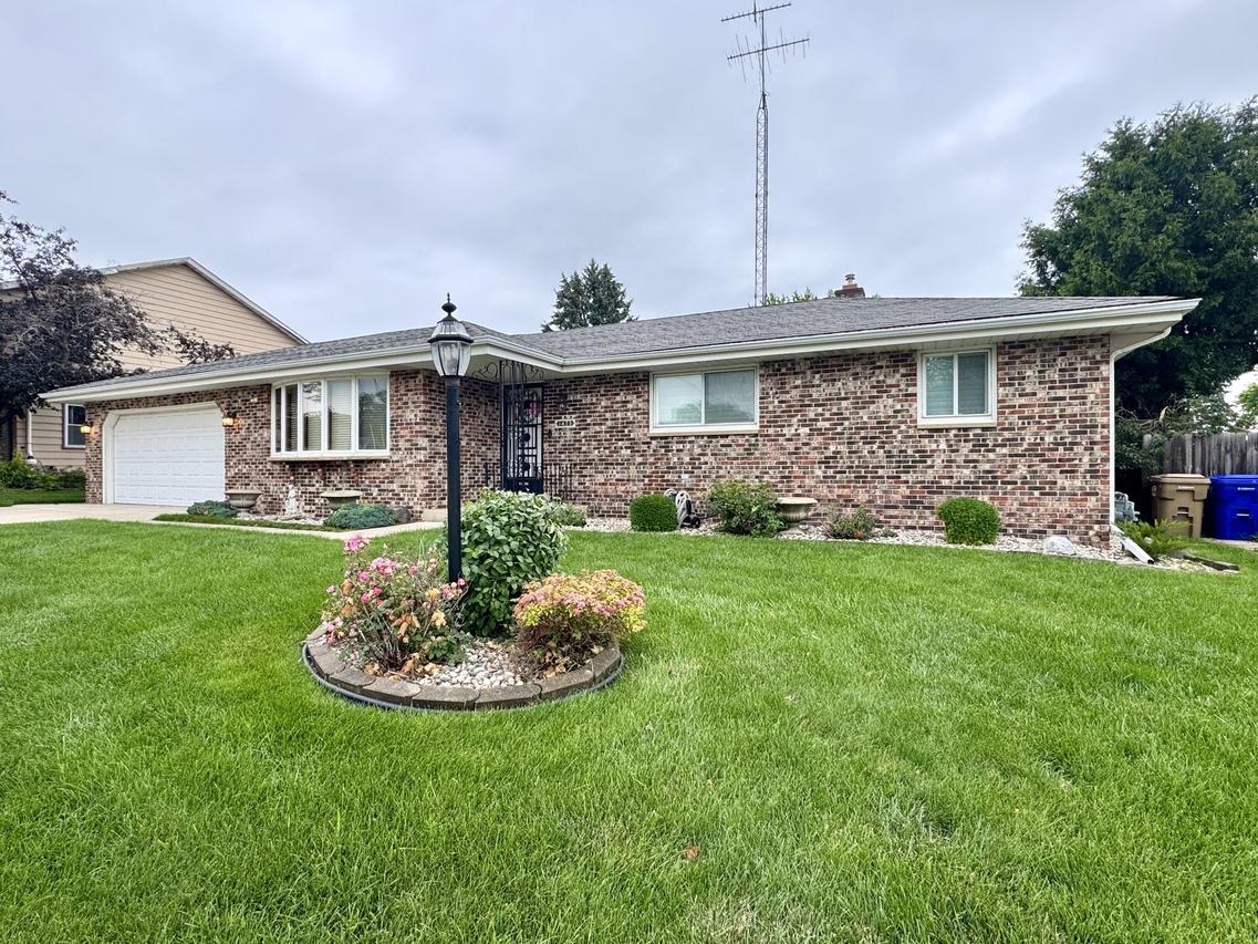 1473 32nd Ave, Kenosha, WI 53144
