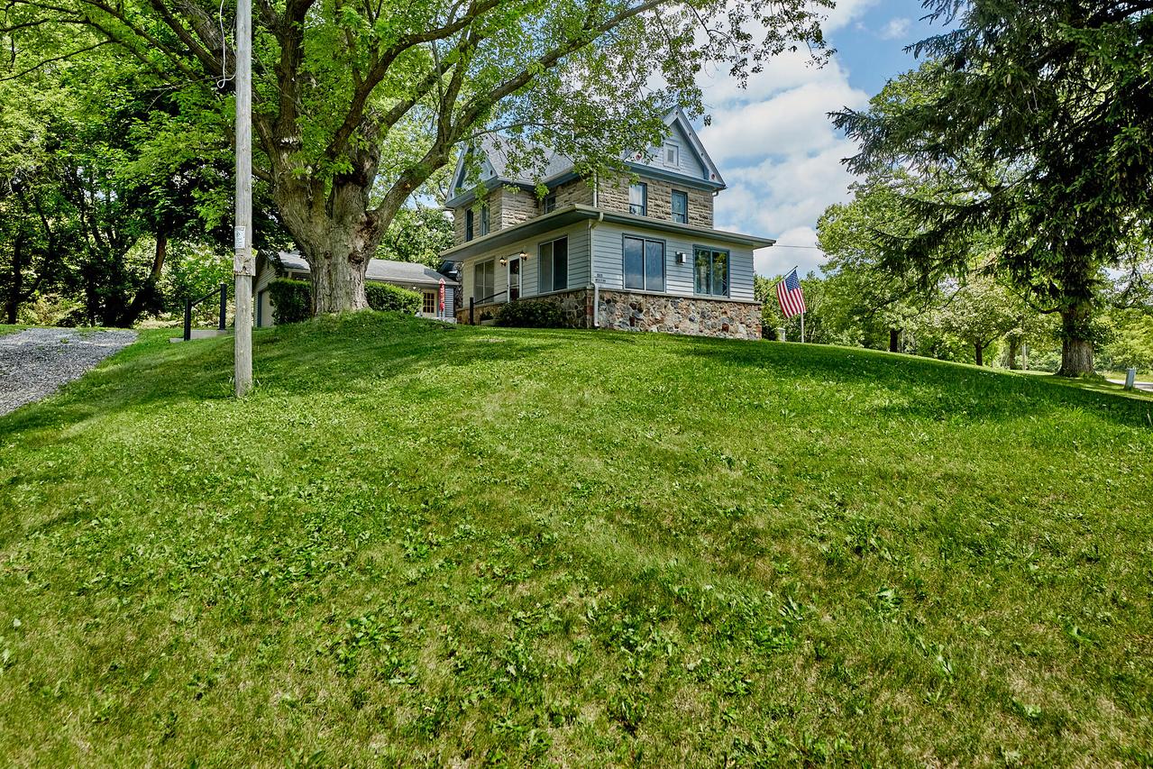 S25W31794 Brandybrook Rd, Wales, WI 53183