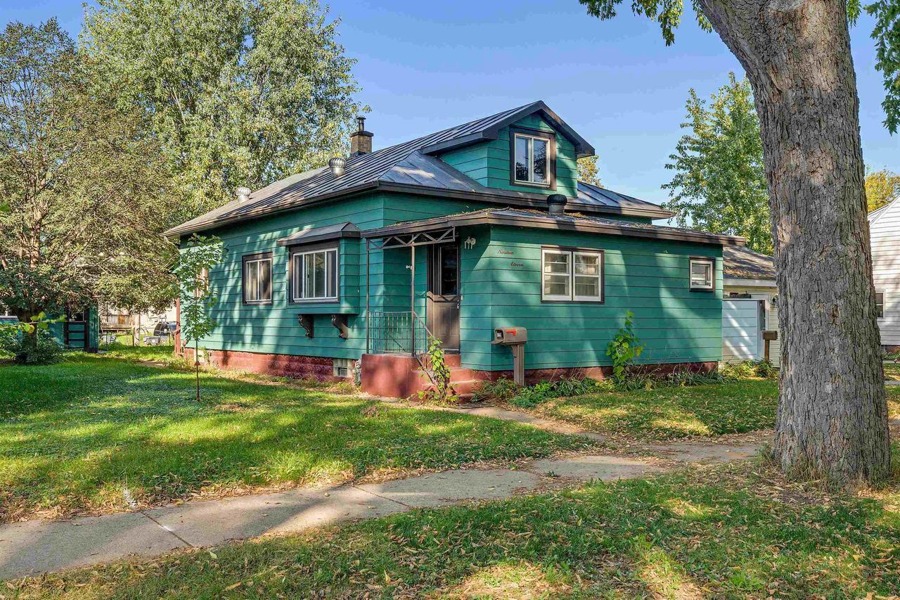 1911 Liberty St, La Crosse, WI 54603