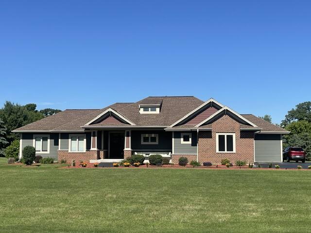 W319S9145 Laurens Pkwy, Mukwonago, WI 53149