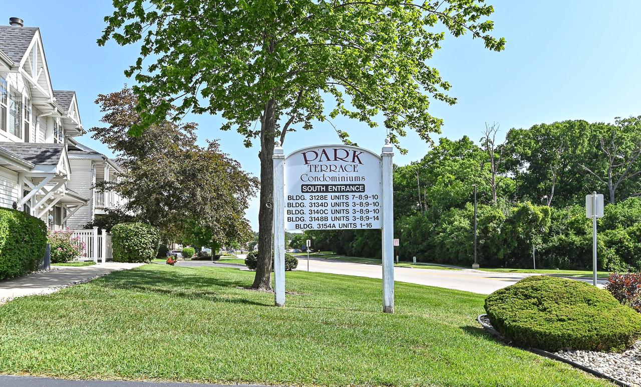 3148 Wood Rd #2, Mount Pleasant, WI 53406