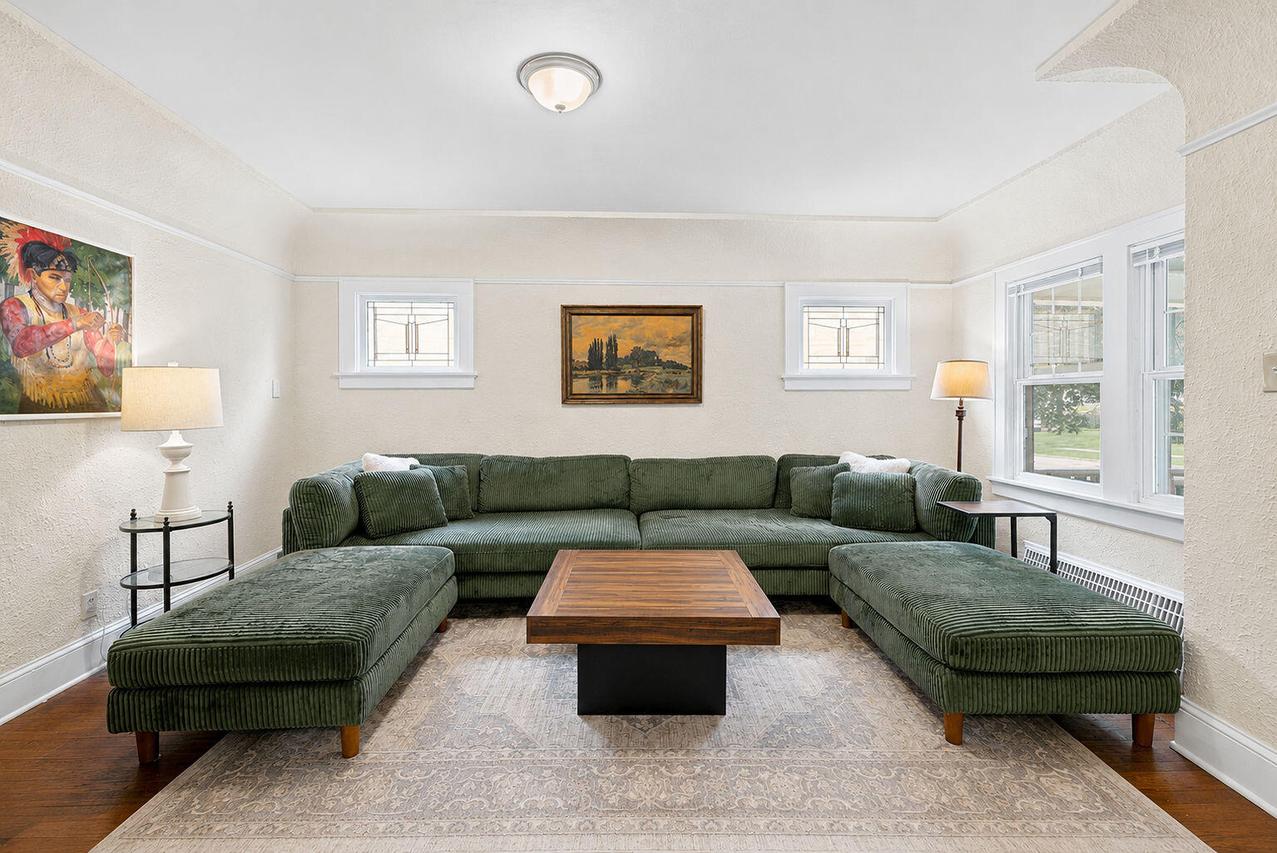 1615 E Beverly Rd #1615A, Shorewood, WI 53211