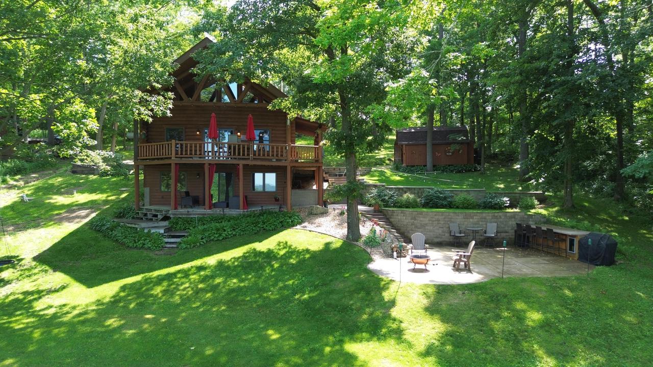 20643 Deer Island View, Seneca, WI 54626