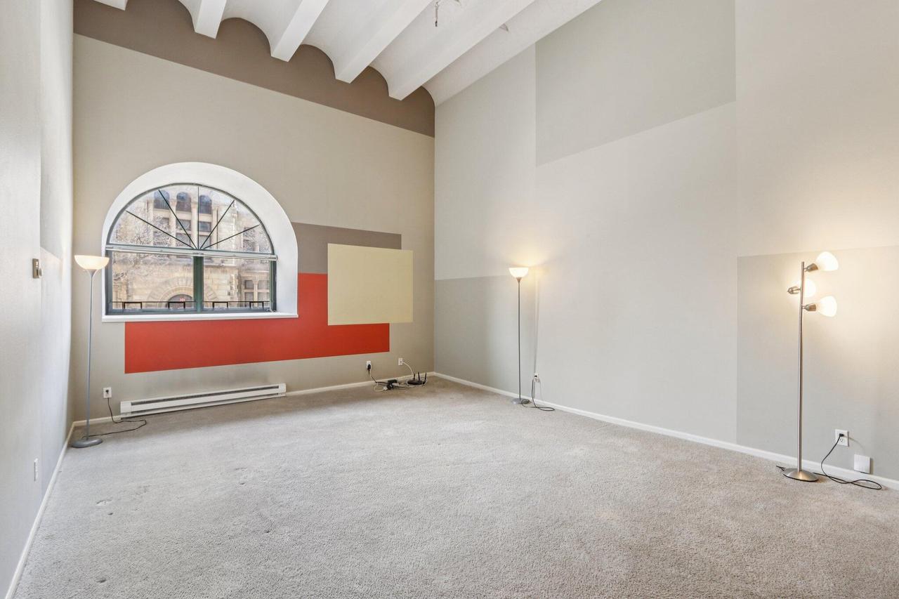 270 E Highland Ave #223, Milwaukee, WI 53202
