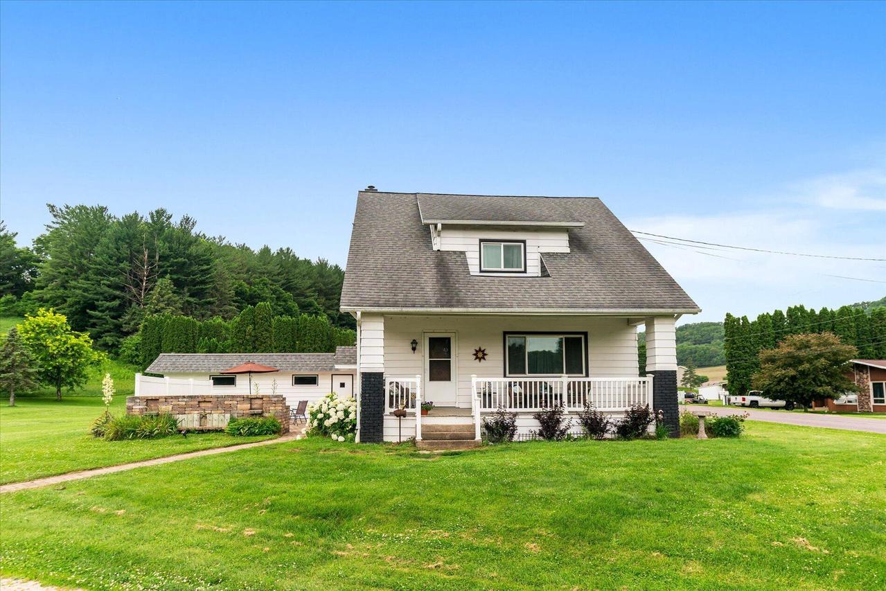 25176 County Hwy Y -, Richland Center, WI 53581