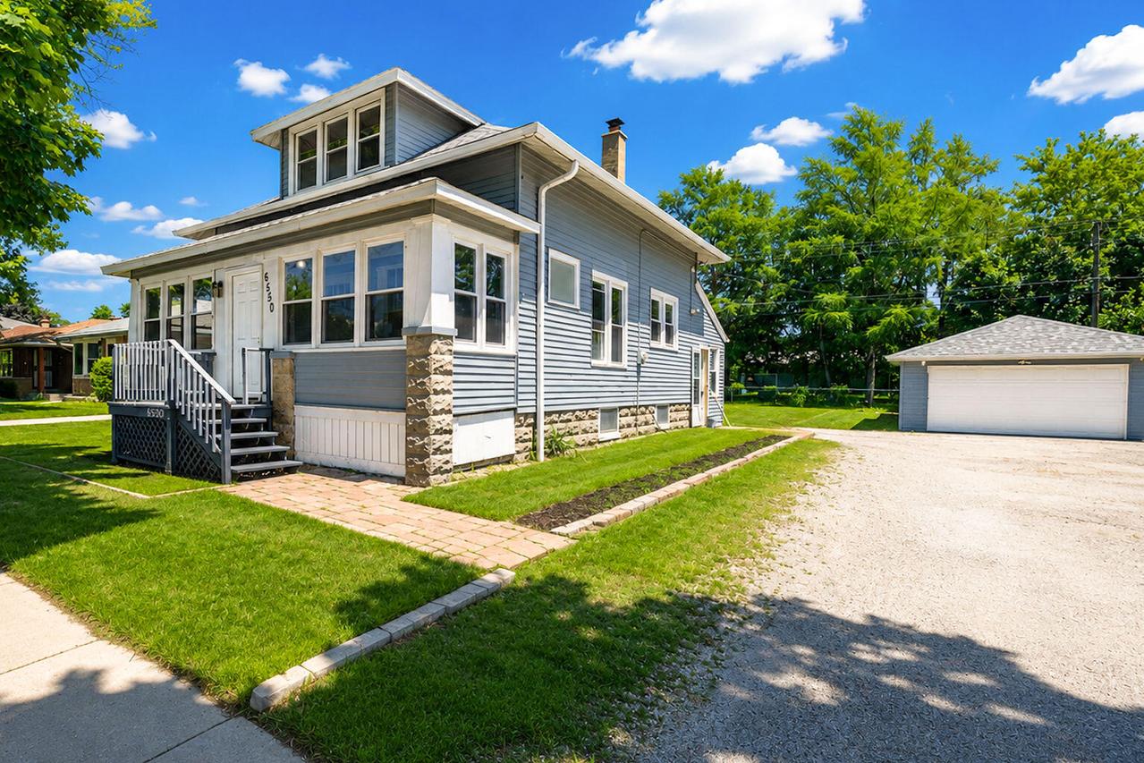 6550 N 60th St, Milwaukee, WI 53223