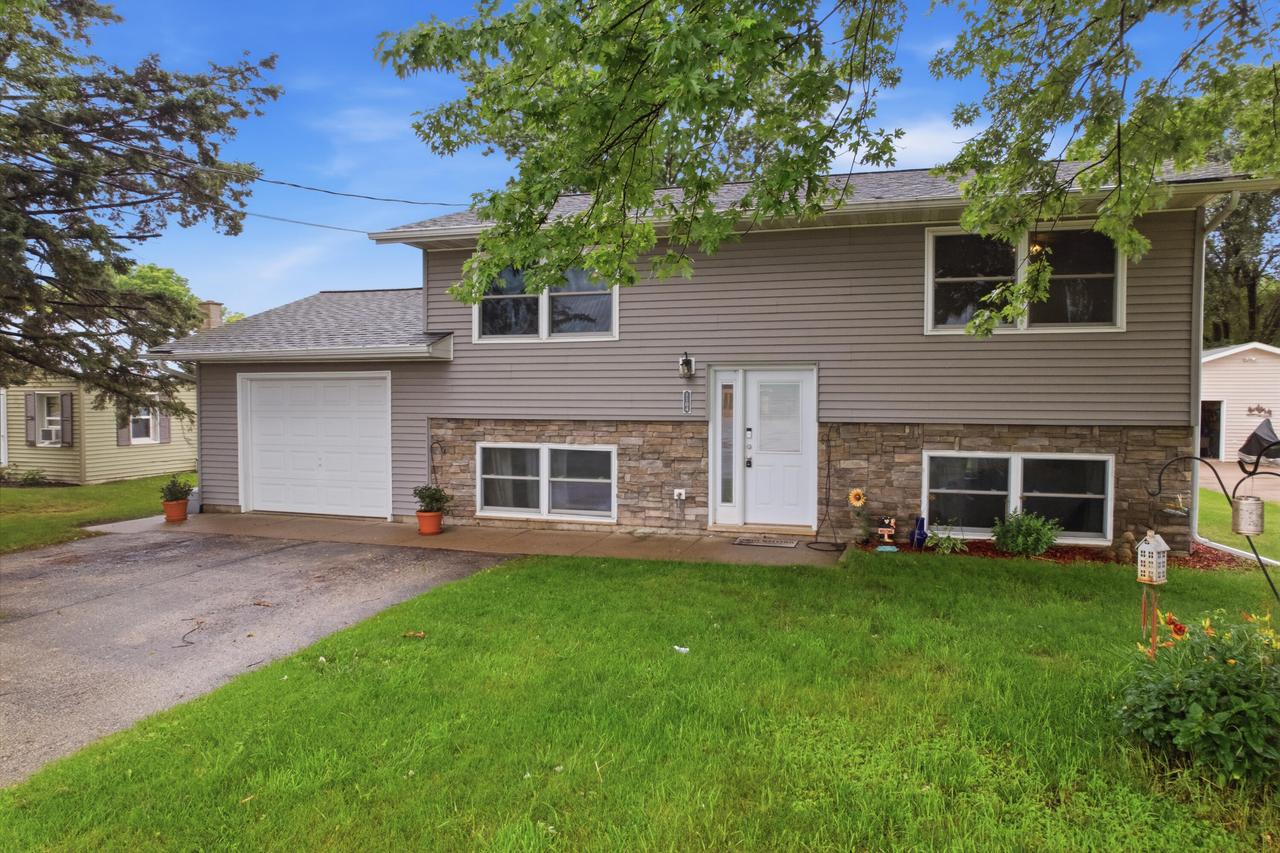 1104 Walrath St, Sparta, WI 54656