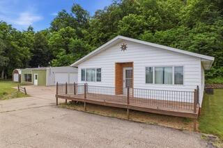 140 N State Road 35 -, Alma, WI 54610
