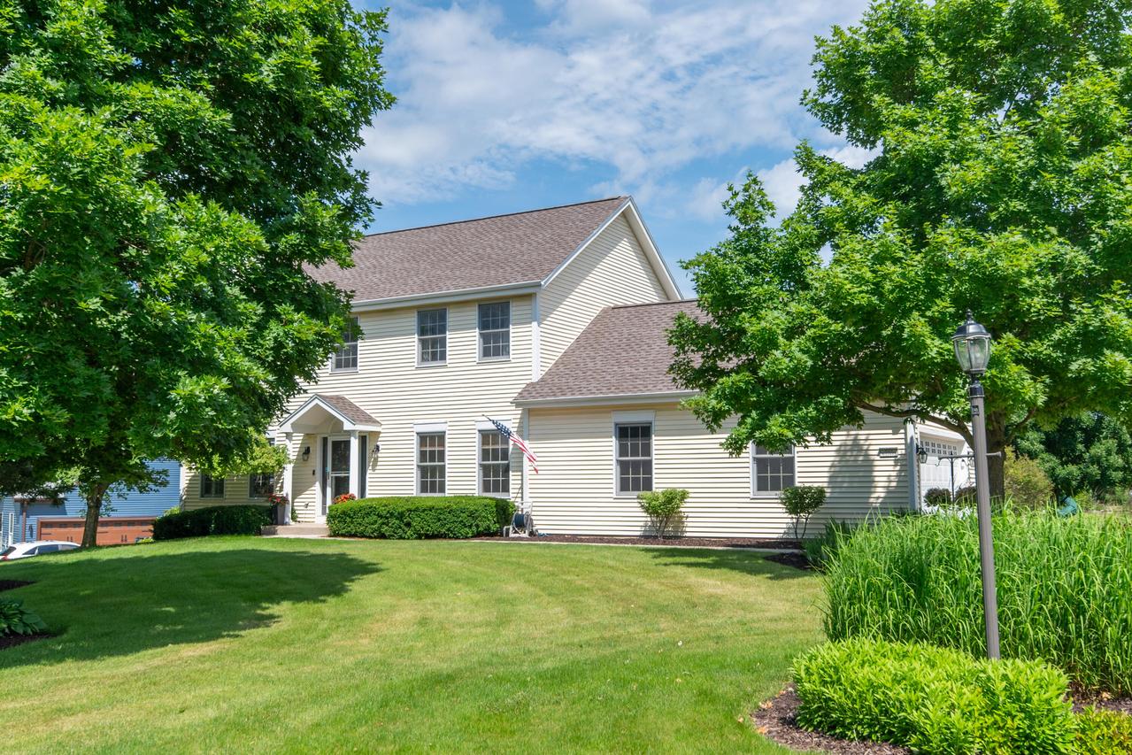 N65W13488 Lilly Creek, Menomonee Falls, WI 53051