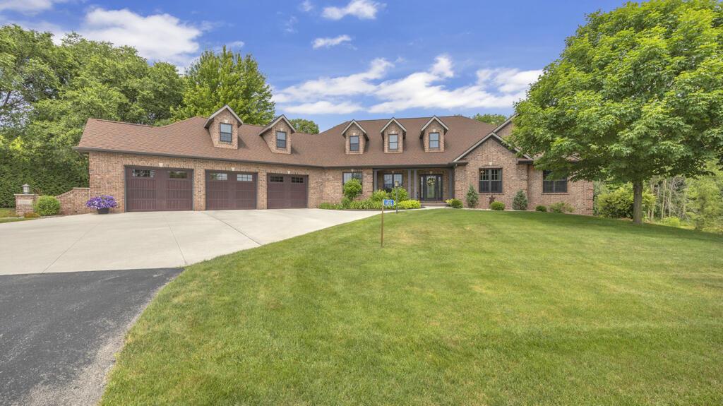 14086 St Andrews Dr, Liberty, WI 54245