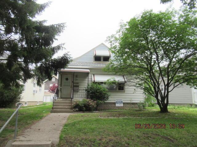 3240 S Dayfield Ave, Milwaukee, WI 53207