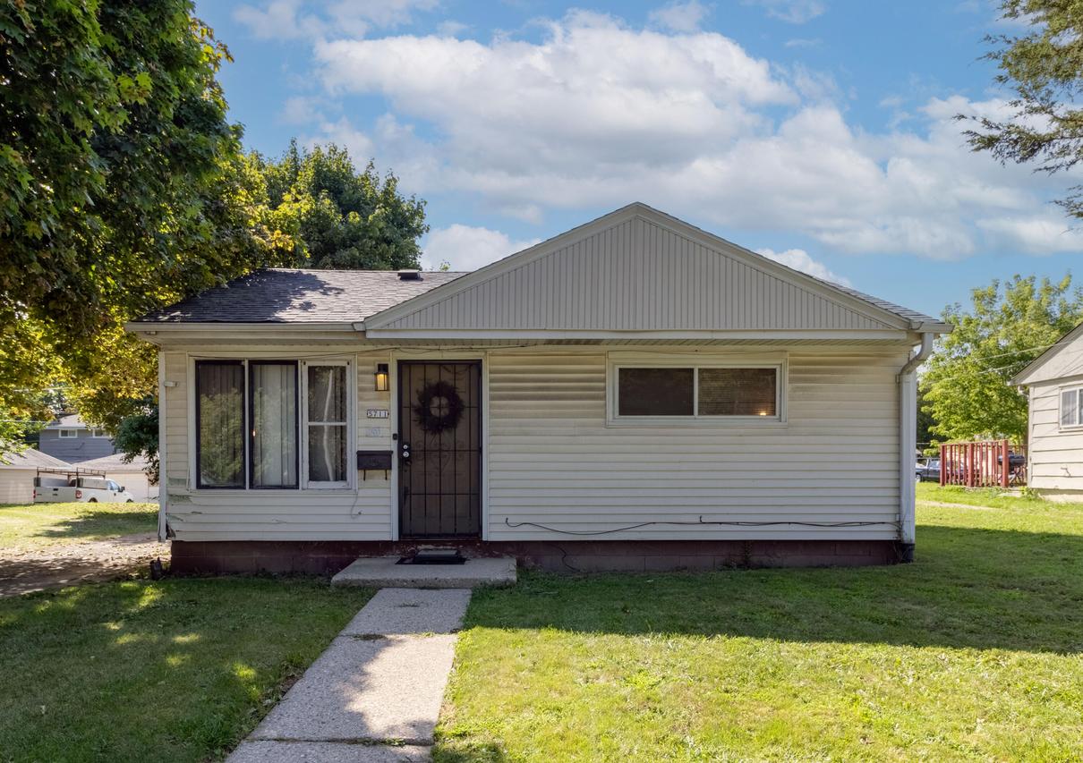 5711 N 60th St, Milwaukee, WI 53218